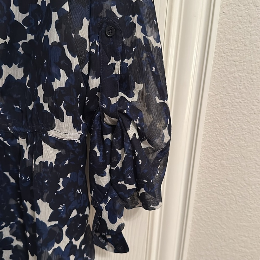 Express Blouse - Picture 6 of 7
